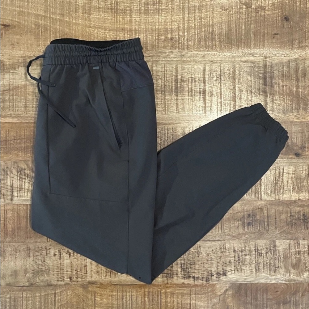 Lululemon License to Train Joggers